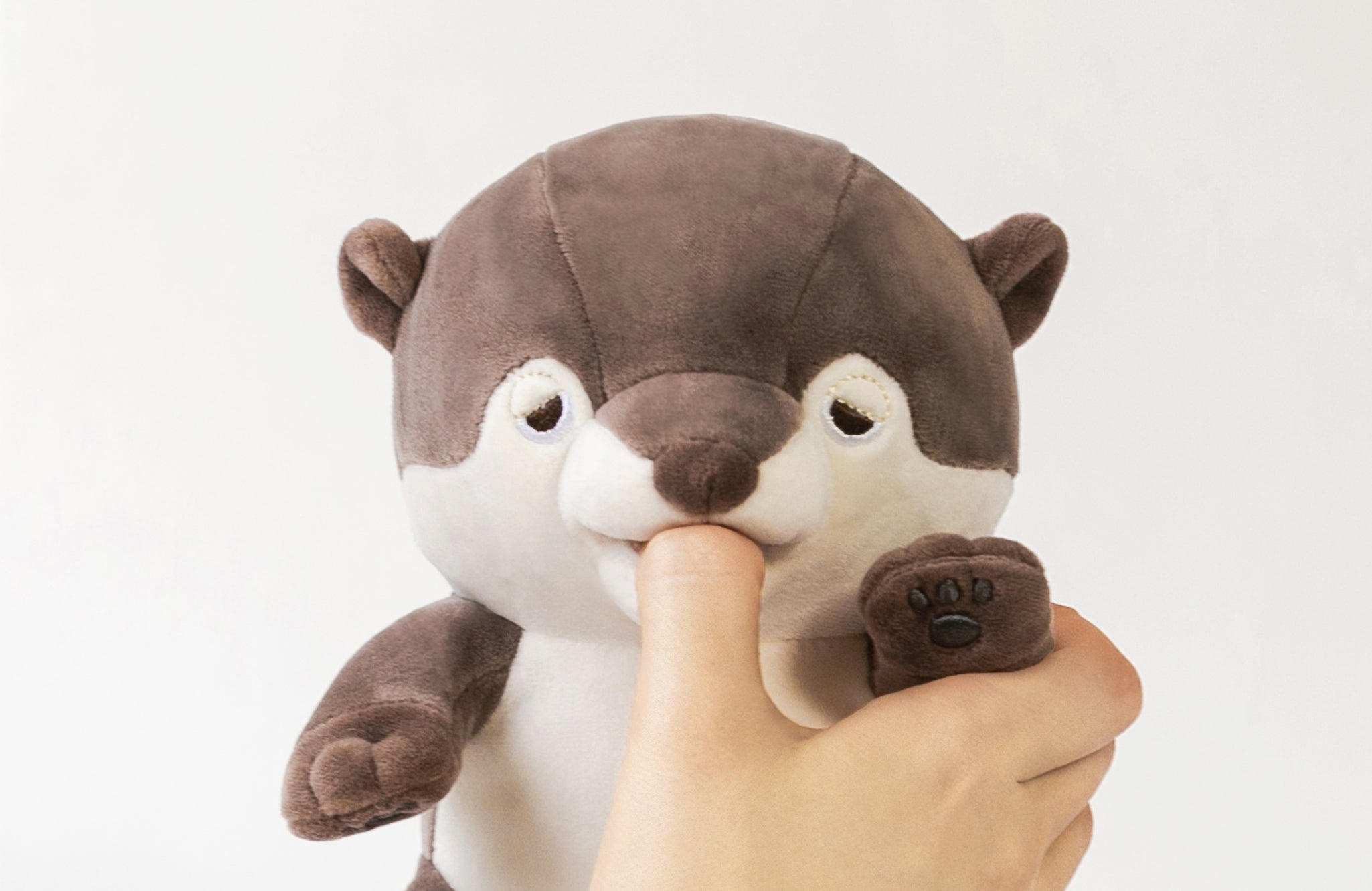 ミャクミャク甘噛みハムハム 指を甘噛みするミャクミャクのロボットが限定発売。独自