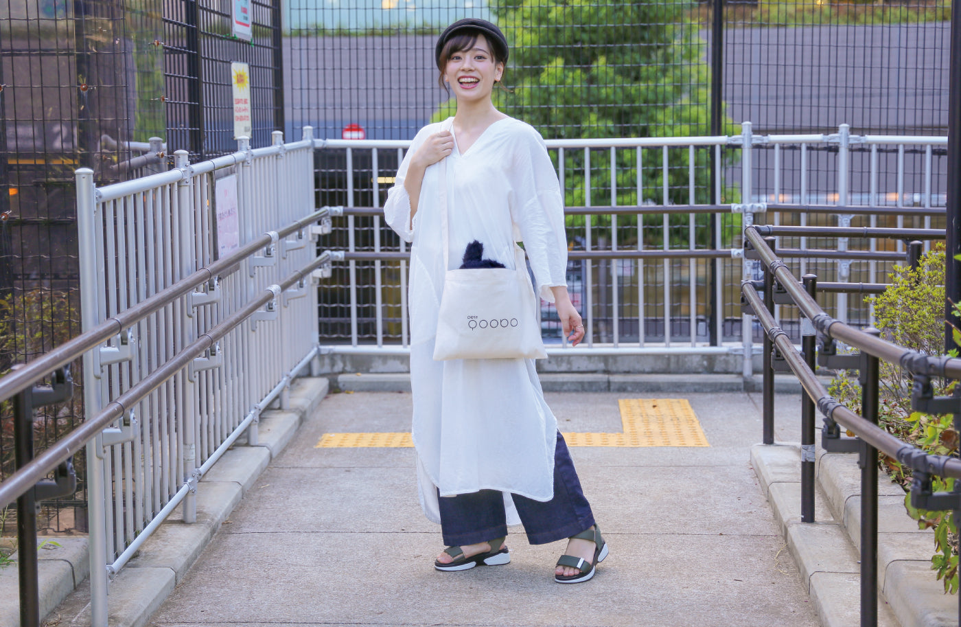 Petit Qooboロゴサコッシュ
